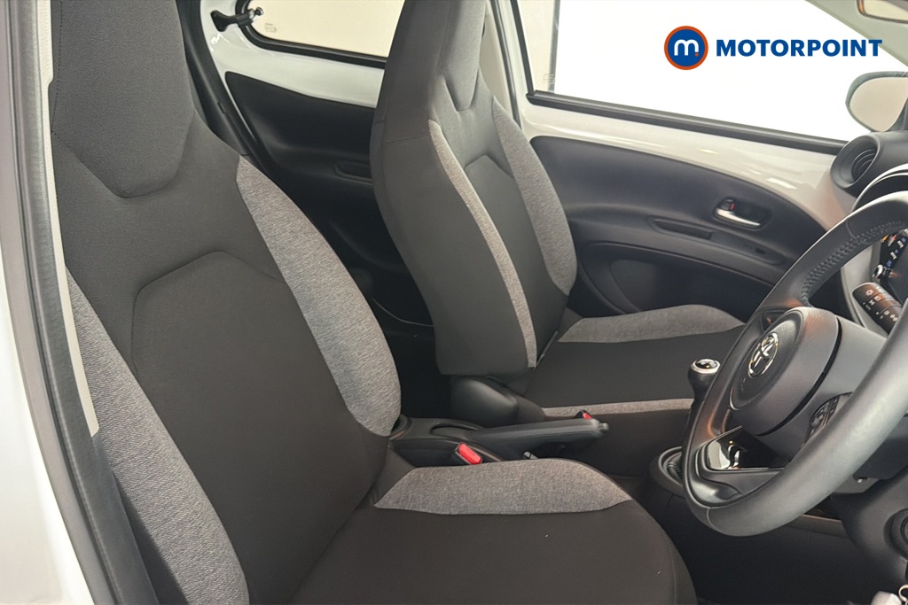 Toyota Aygo X Pure Manual Petrol Hatchback - Stock Number (1660115) - 22nd supplementary image