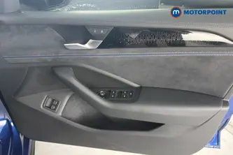 Volkswagen Passat R-Line Automatic Petrol Plug-In Hybrid Estate - Stock Number (1660573) - 18th supplementary image