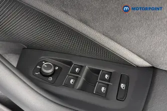 Volkswagen Passat R-Line Automatic Petrol Plug-In Hybrid Estate - Stock Number (1660573) - 19th supplementary image