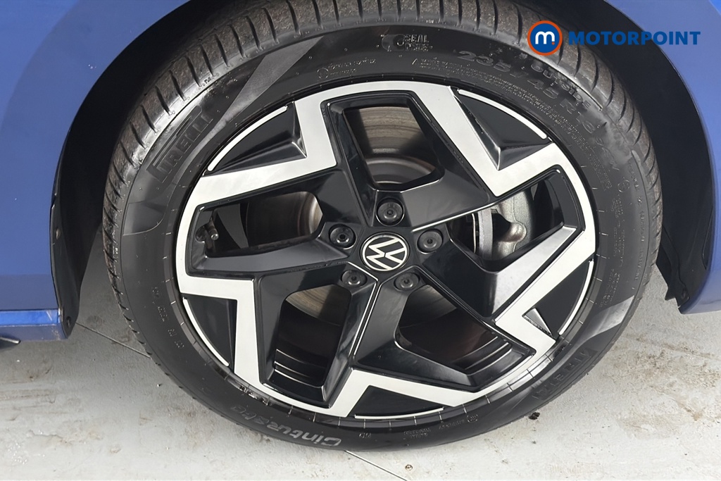 Volkswagen Passat R-Line Automatic Petrol Plug-In Hybrid Estate - Stock Number (1660573) - 47th supplementary image