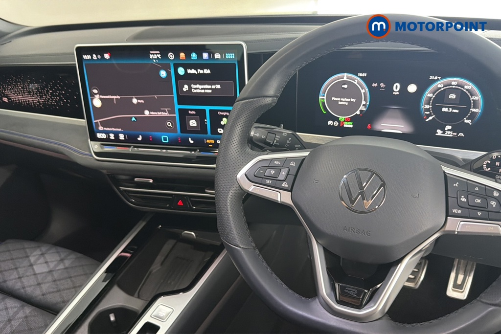 Volkswagen Passat R-Line Automatic Petrol Plug-In Hybrid Estate - Stock Number (1660573) - 1st supplementary image
