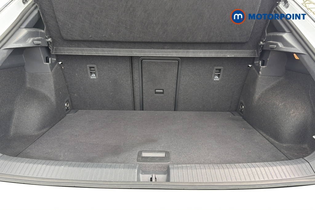 Volkswagen T-Roc R-Line Automatic Petrol SUV - Stock Number (1660746) - 30th supplementary image