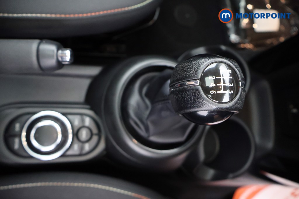 Mini Hatchback Cooper Classic Manual Petrol Hatchback - Stock Number (1646443) - 8th supplementary image