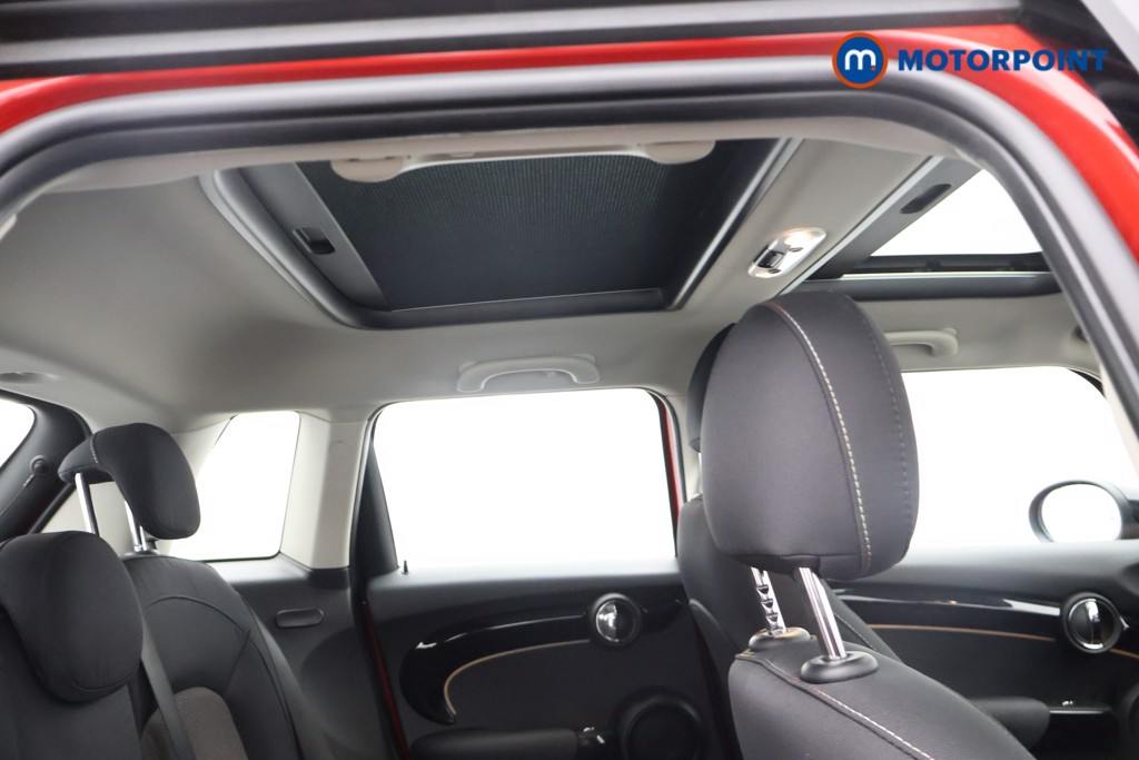 Mini Hatchback Cooper Classic Manual Petrol Hatchback - Stock Number (1646443) - 18th supplementary image