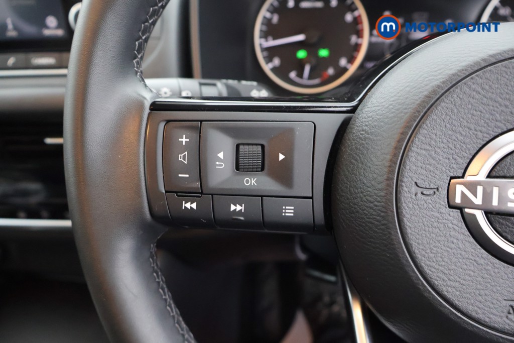 Nissan Qashqai Acenta Premium Manual Petrol SUV - Stock Number (1645879) - 2nd supplementary image