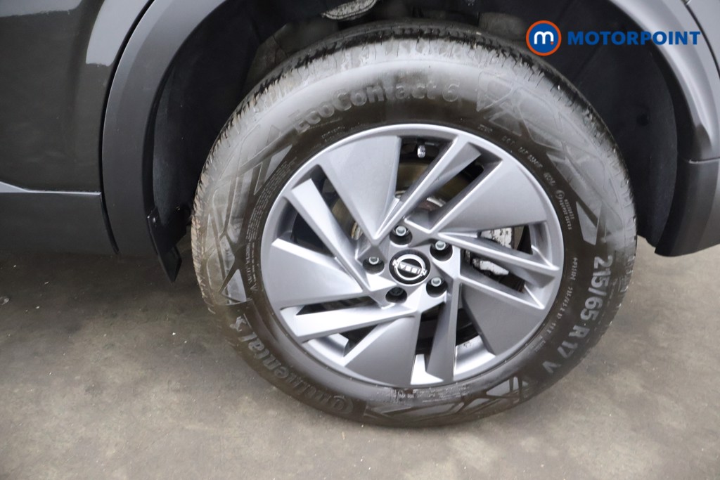 Nissan Qashqai Acenta Premium Manual Petrol SUV - Stock Number (1645879) - 25th supplementary image