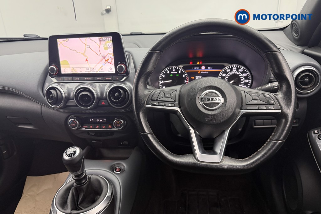 Nissan Juke N-Connecta Manual Petrol SUV - Stock Number (1647383) - 2nd supplementary image