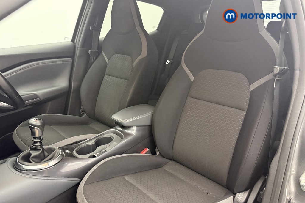 Nissan Juke N-Connecta Manual Petrol SUV - Stock Number (1647383) - 3rd supplementary image