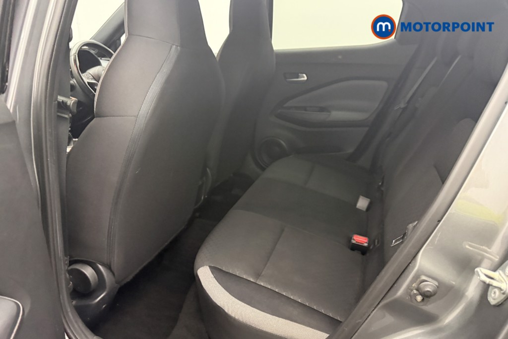 Nissan Juke N-Connecta Manual Petrol SUV - Stock Number (1647383) - 4th supplementary image