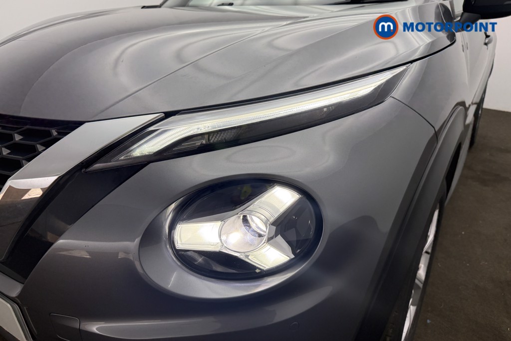 Nissan Juke N-Connecta Manual Petrol SUV - Stock Number (1647383) - 21st supplementary image