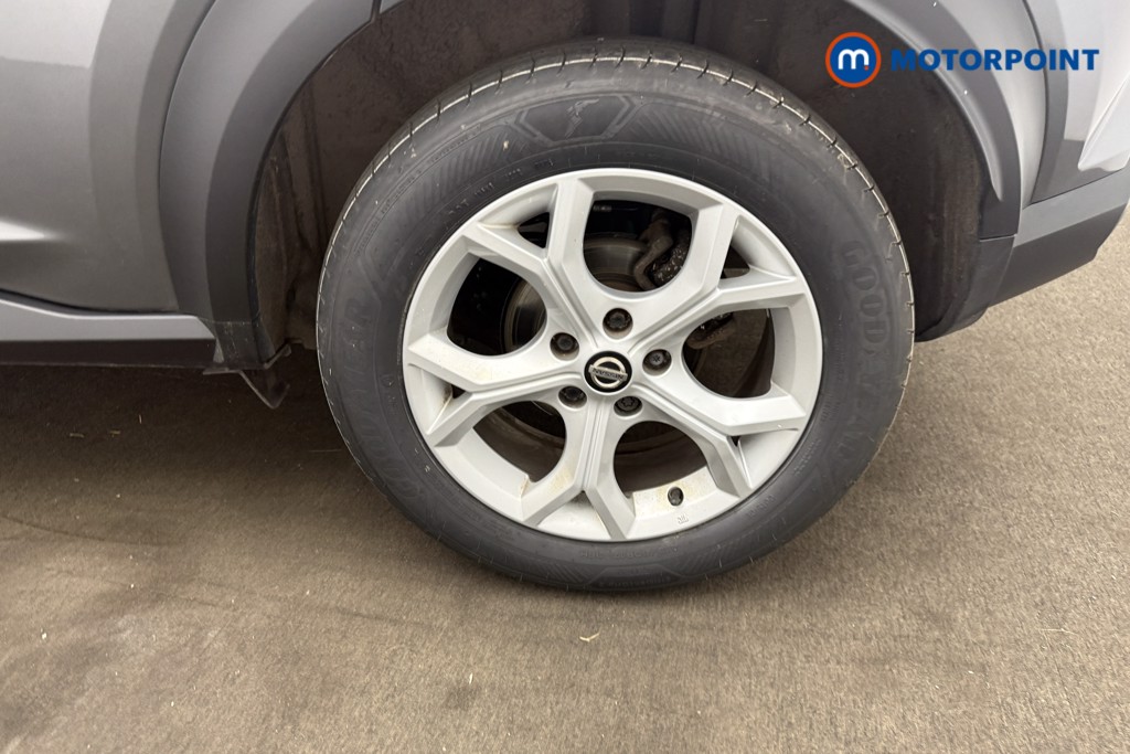 Nissan Juke N-Connecta Manual Petrol SUV - Stock Number (1647383) - 24th supplementary image