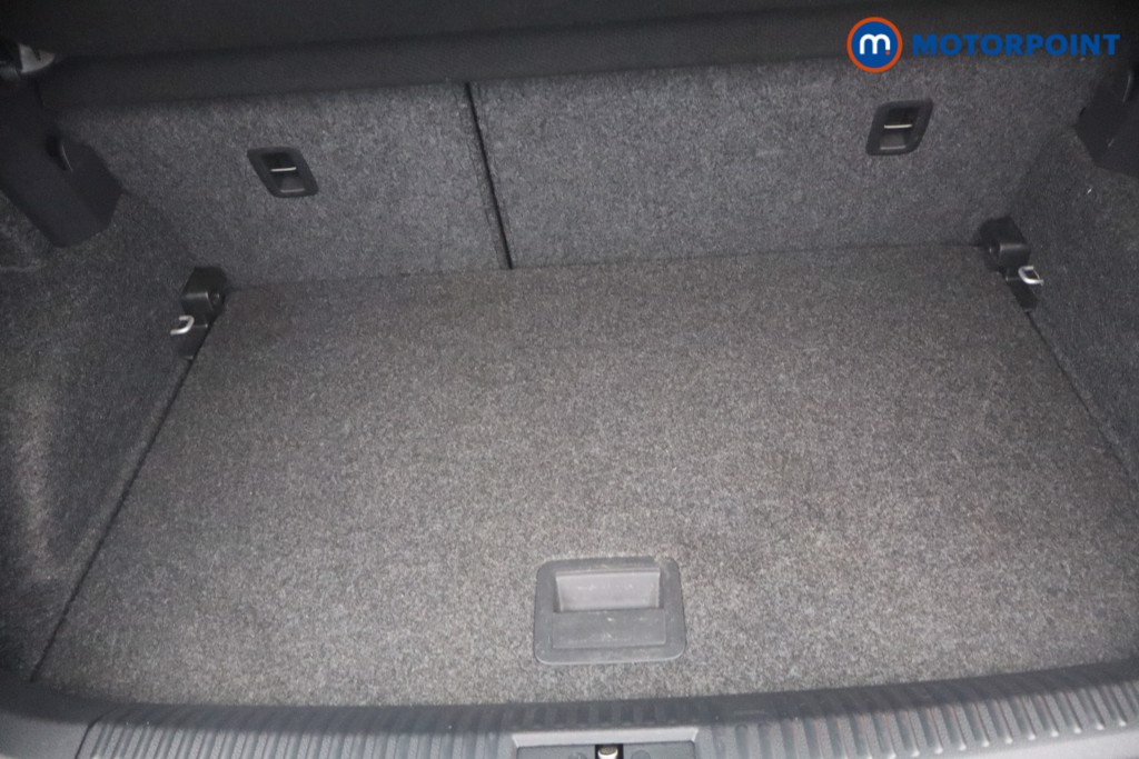 Volkswagen Polo Match Edition Manual Petrol Hatchback - Stock Number (1647406) - 4th supplementary image