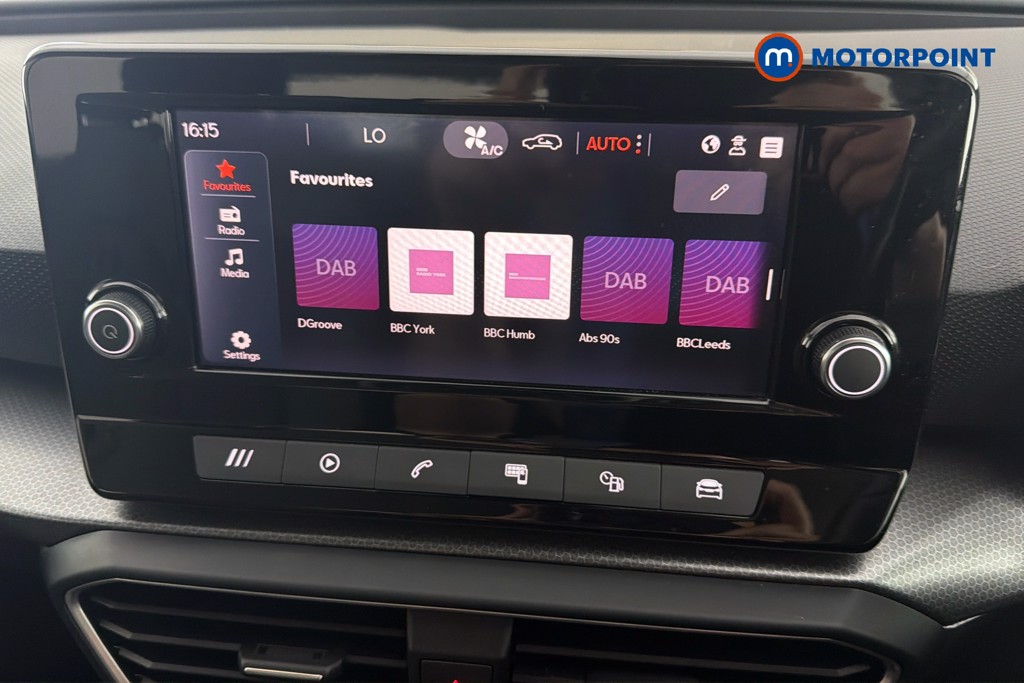 Seat Leon SE Manual Petrol Hatchback - Stock Number (1648342) - 9th supplementary image