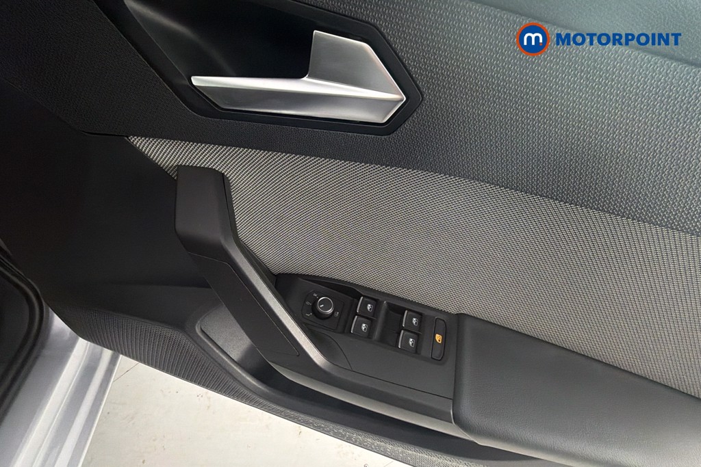 Seat Leon SE Manual Petrol Hatchback - Stock Number (1648342) - 19th supplementary image
