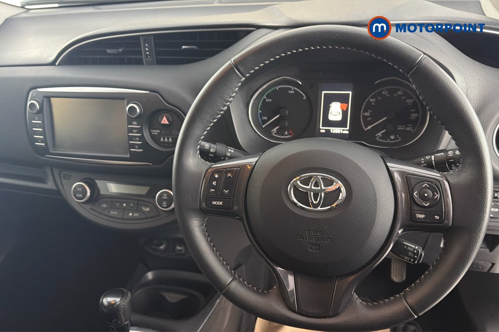 Toyota Yaris Y20 Automatic Petrol-Electric Hybrid Hatchback - Stock Number (1648565) - 2nd supplementary image