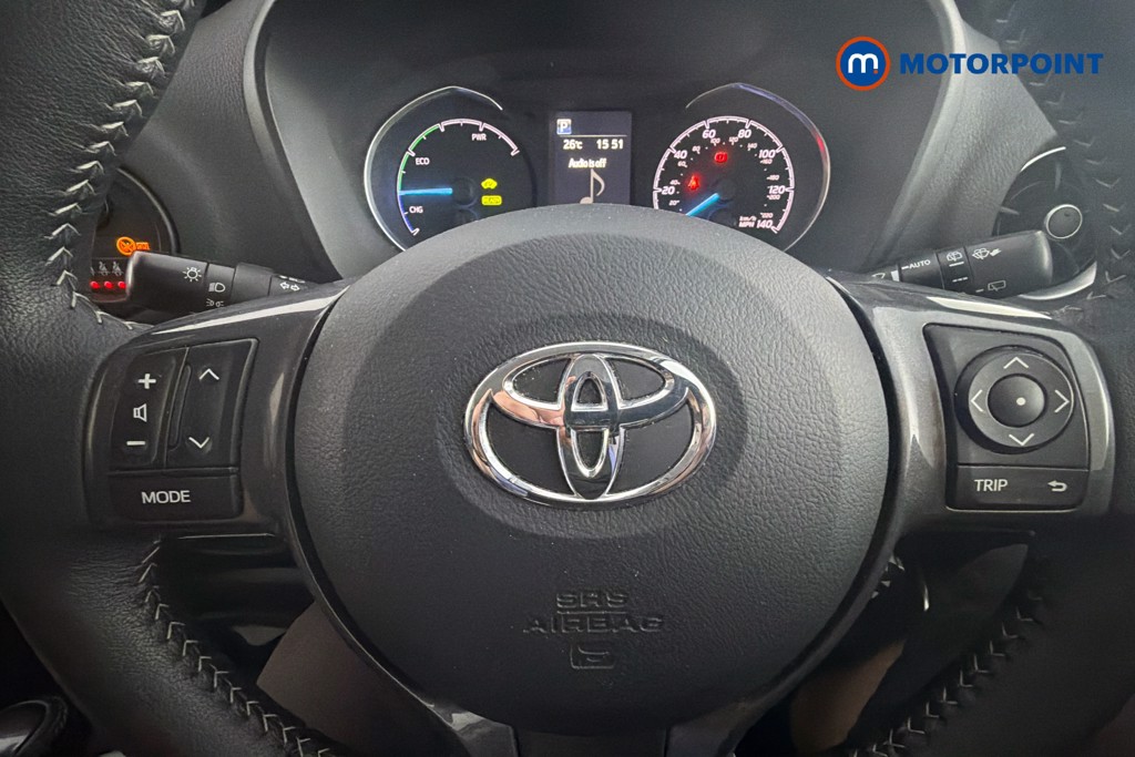 Toyota Yaris Y20 Automatic Petrol-Electric Hybrid Hatchback - Stock Number (1648565) - 5th supplementary image