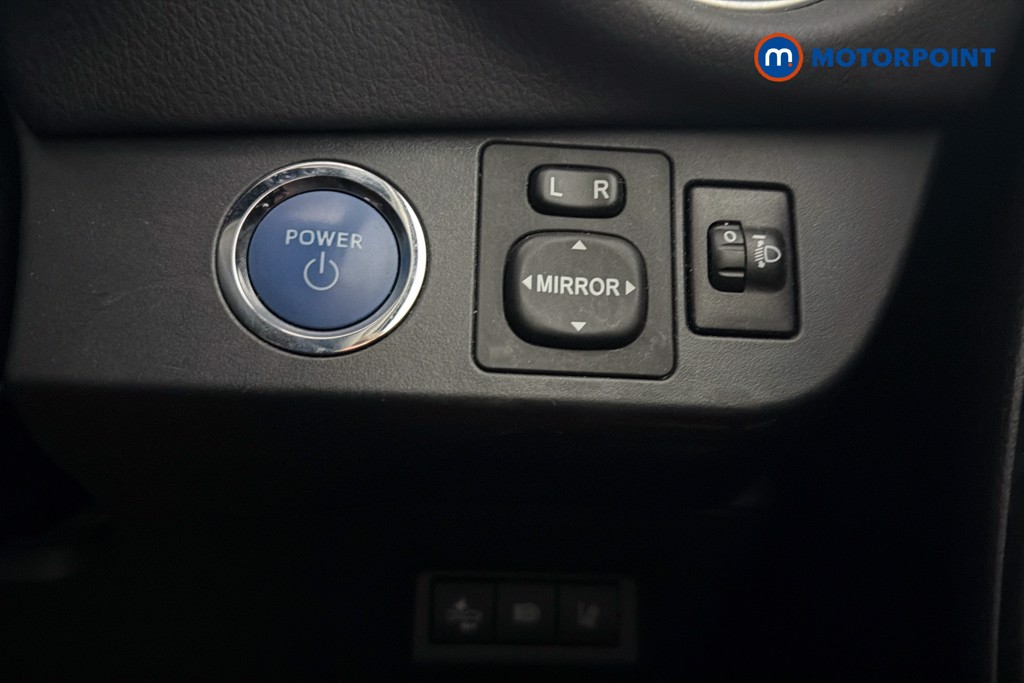 Toyota Yaris Y20 Automatic Petrol-Electric Hybrid Hatchback - Stock Number (1648565) - 18th supplementary image