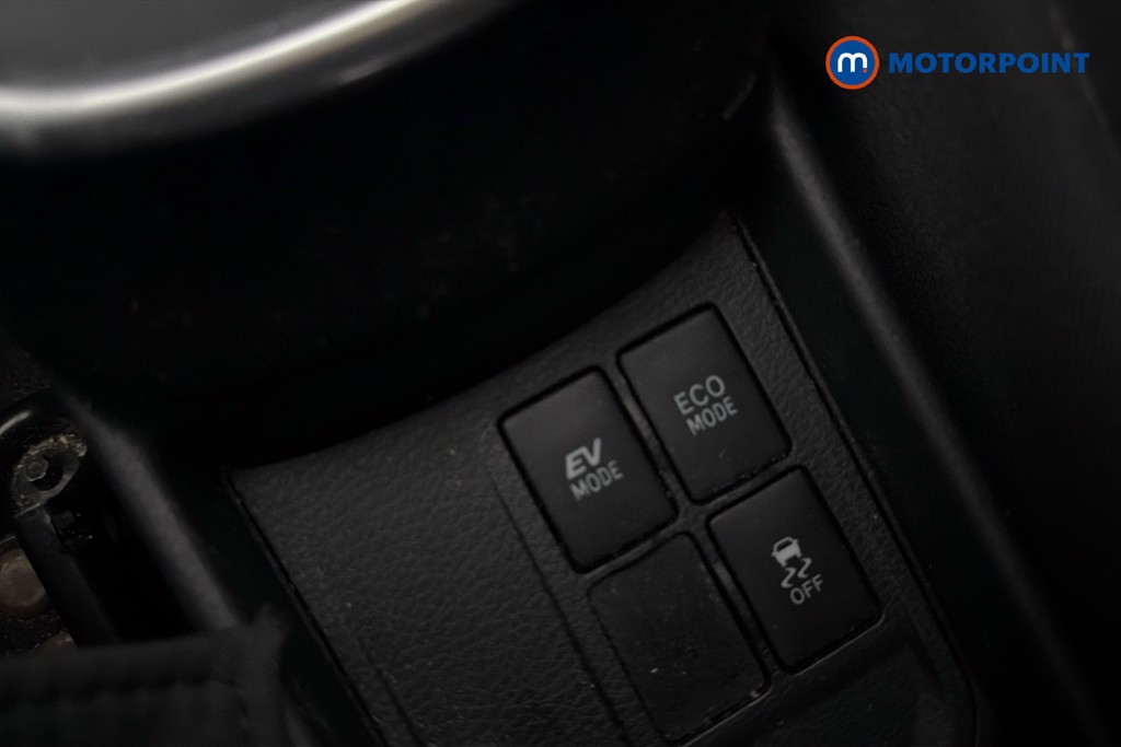 Toyota Yaris Y20 Automatic Petrol-Electric Hybrid Hatchback - Stock Number (1648565) - 32nd supplementary image