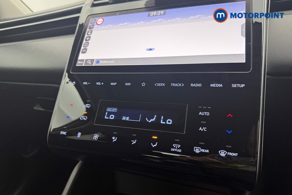 Hyundai Tucson Se Connect Manual Petrol SUV - Stock Number (1648733) - 14th supplementary image