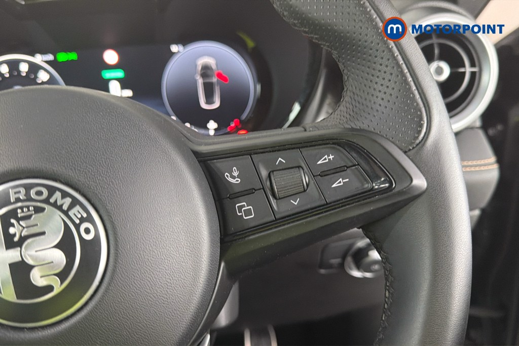 Alfa Romeo Tonale TI Automatic Petrol SUV - Stock Number (1650969) - 4th supplementary image