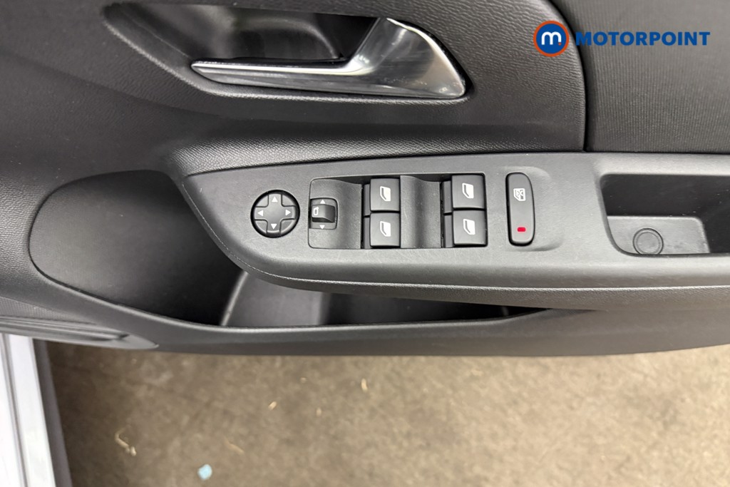 Vauxhall Corsa Se Edition Manual Petrol Hatchback - Stock Number (1651917) - 17th supplementary image