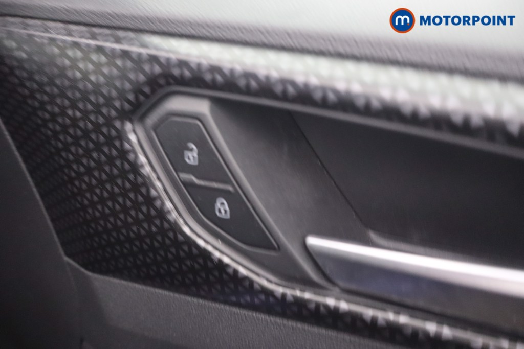 Volkswagen T-Cross SEL Automatic Petrol SUV - Stock Number (1652114) - 9th supplementary image