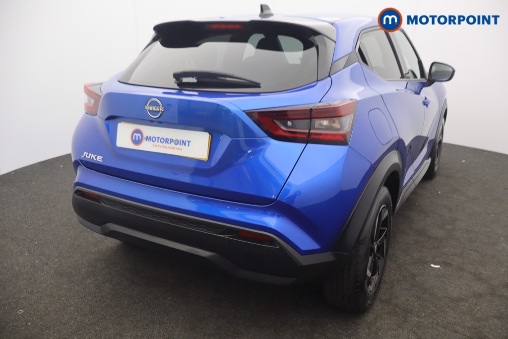 Nissan Juke N-Connecta Manual Petrol SUV - Stock Number (1652359) - 2nd supplementary image