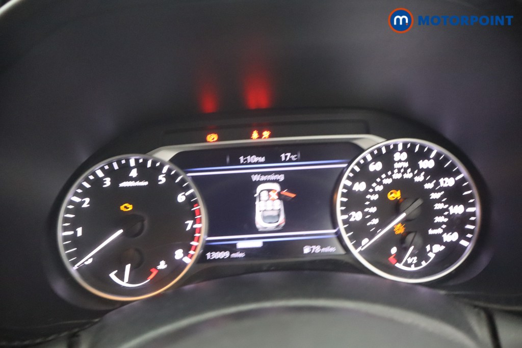 Nissan Juke N-Connecta Manual Petrol SUV - Stock Number (1652359) - 17th supplementary image