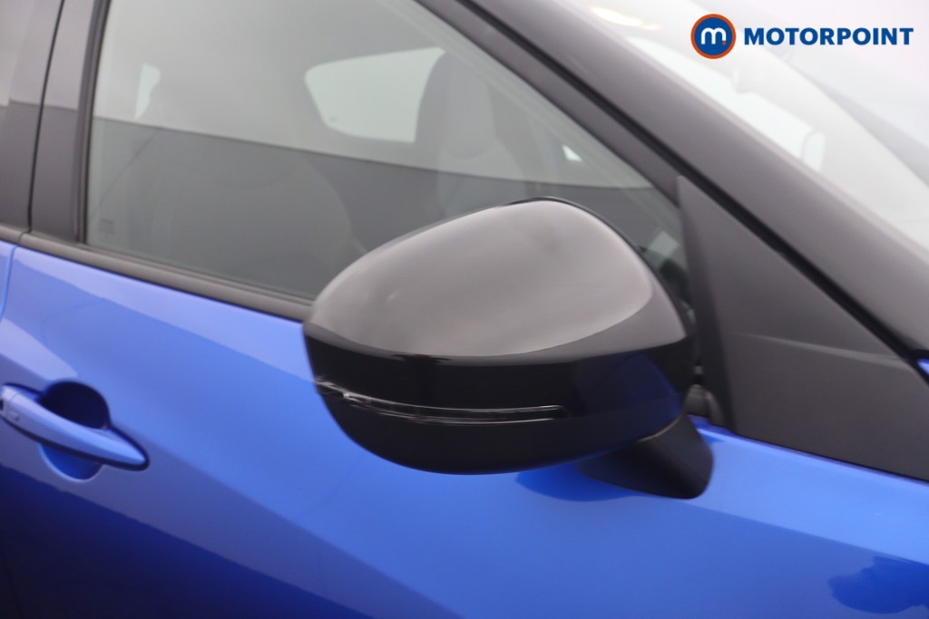 Nissan Juke N-Connecta Manual Petrol SUV - Stock Number (1652359) - 23rd supplementary image
