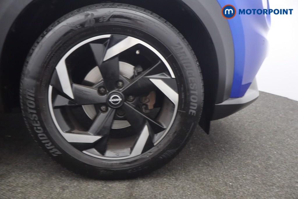 Nissan Juke N-Connecta Manual Petrol SUV - Stock Number (1652359) - 24th supplementary image