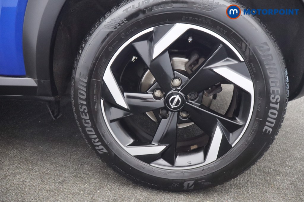 Nissan Juke N-Connecta Manual Petrol SUV - Stock Number (1652359) - 30th supplementary image