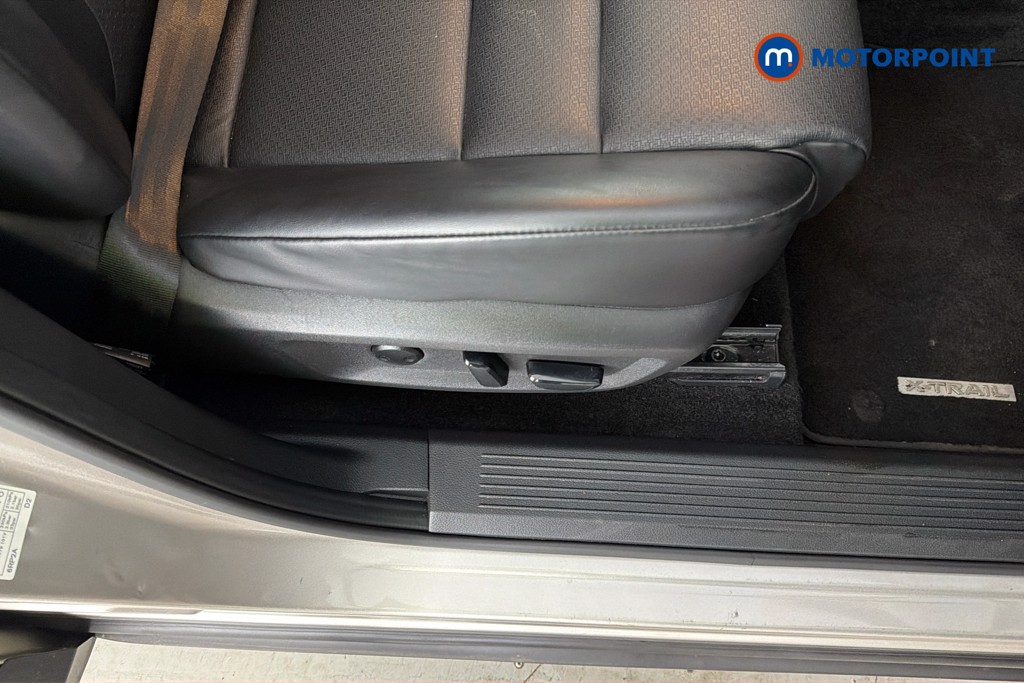 Nissan X-Trail Tekna Automatic Petrol SUV - Stock Number (1652588) - 25th supplementary image