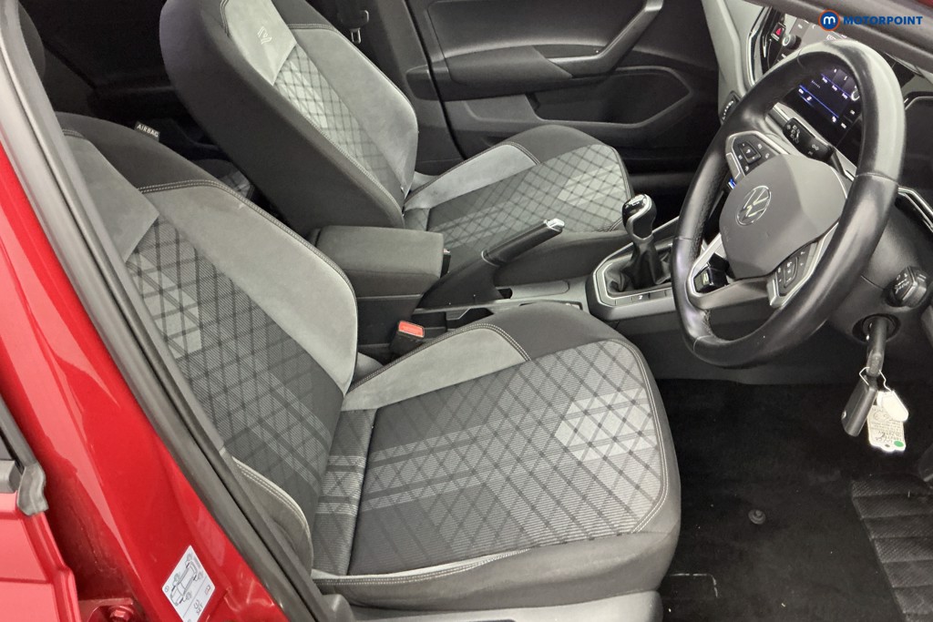 Volkswagen Polo R-Line Manual Petrol Hatchback - Stock Number (1652779) - 5th supplementary image