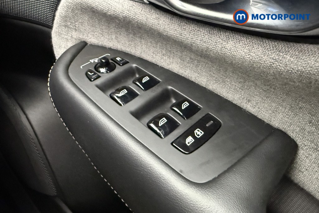 Volvo Xc90 Ultimate Automatic Petrol Plug-In Hybrid SUV - Stock Number (1653867) - 21st supplementary image