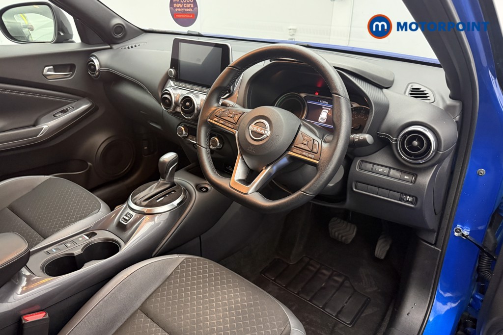 Nissan Juke N-Connecta Automatic Petrol-Electric Hybrid SUV - Stock Number (1653899) - 6th supplementary image