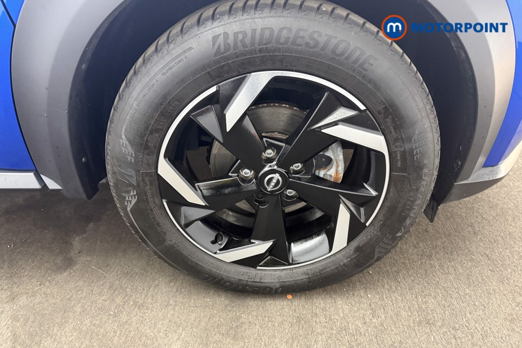 Nissan Juke N-Connecta Automatic Petrol-Electric Hybrid SUV - Stock Number (1653899) - 23rd supplementary image