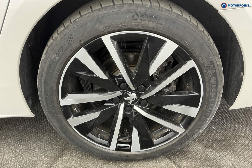Peugeot 508 GT Automatic Petrol Plug-In Hybrid Estate - Stock Number (1654066) - 37th supplementary image