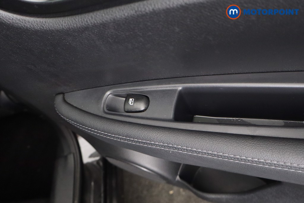 Nissan Qashqai N-Tec Manual Petrol SUV - Stock Number (1654282) - 21st supplementary image