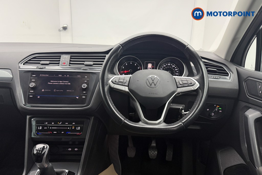 Volkswagen Tiguan Life Manual Petrol SUV - Stock Number (1654380) - 2nd supplementary image