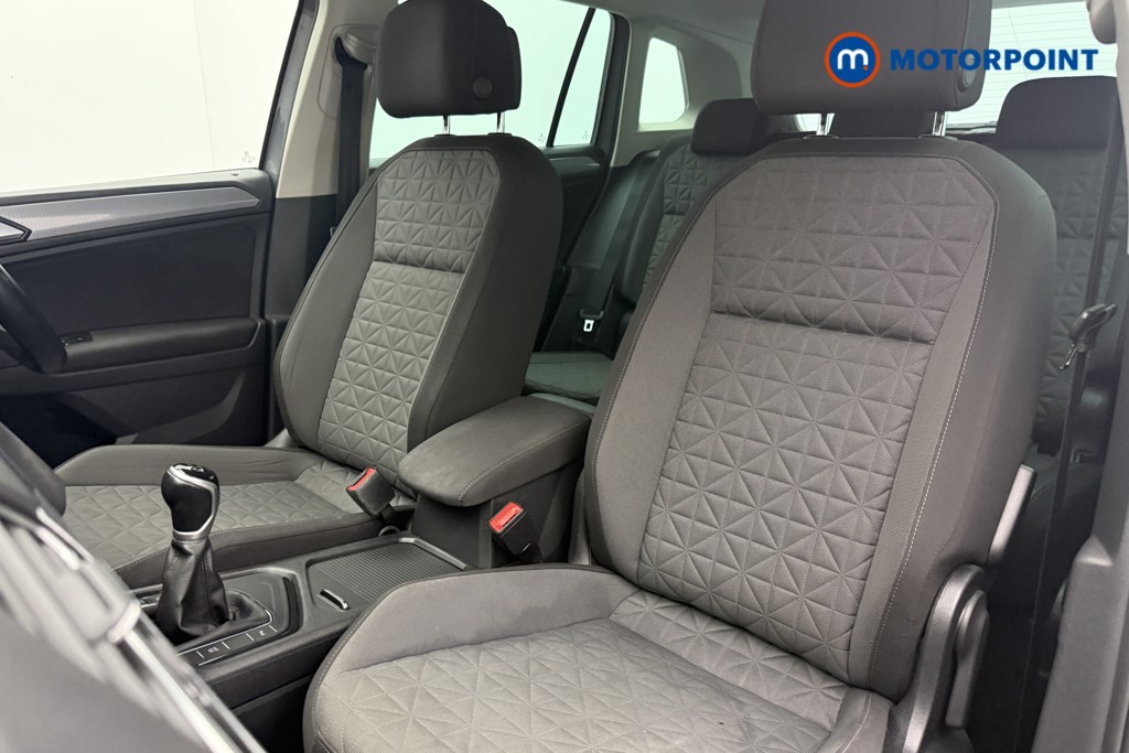Volkswagen Tiguan Life Manual Petrol SUV - Stock Number (1654380) - 3rd supplementary image