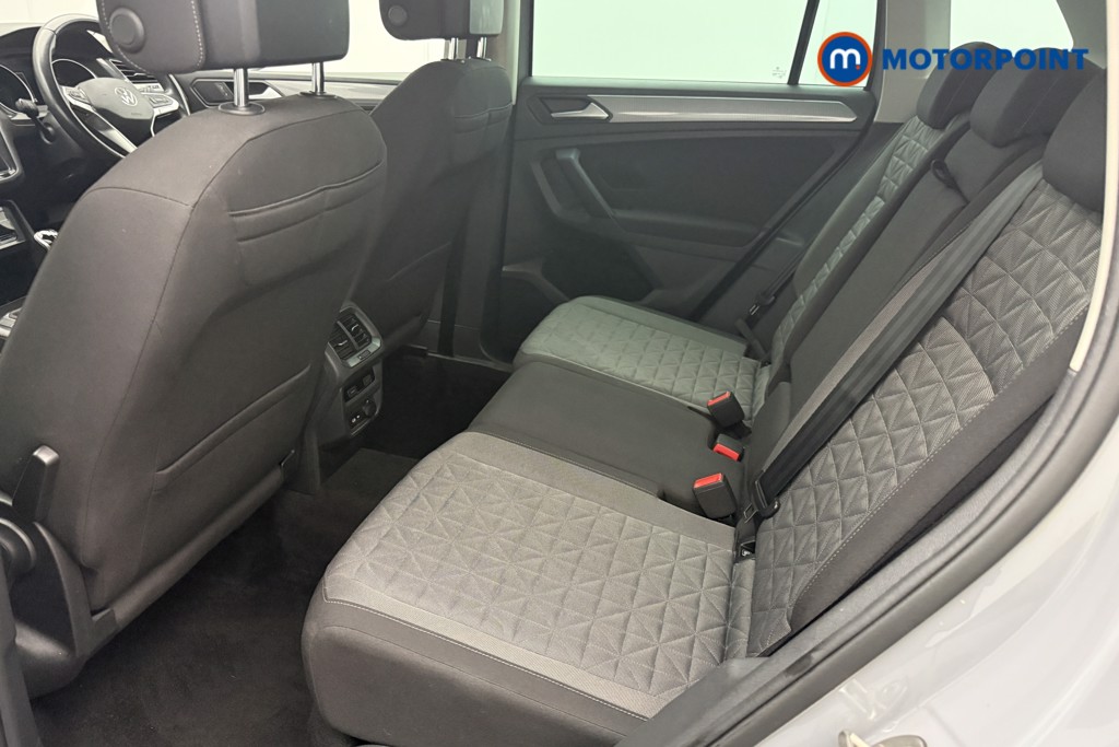 Volkswagen Tiguan Life Manual Petrol SUV - Stock Number (1654380) - 4th supplementary image