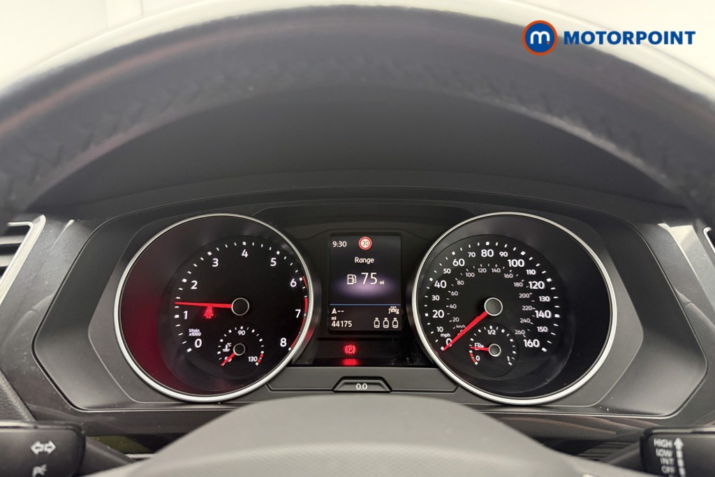 Volkswagen Tiguan Life Manual Petrol SUV - Stock Number (1654380) - 9th supplementary image