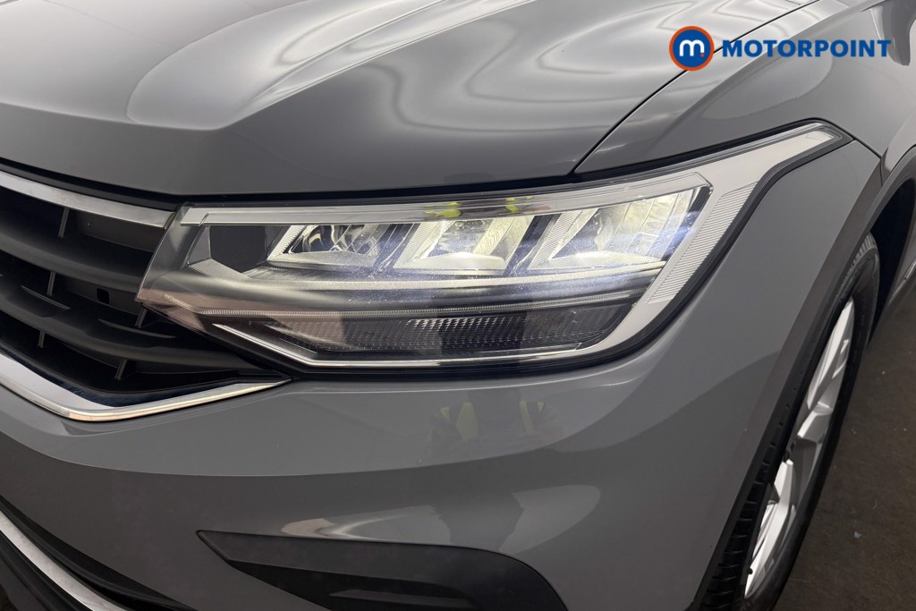 Volkswagen Tiguan Life Manual Petrol SUV - Stock Number (1654380) - 20th supplementary image
