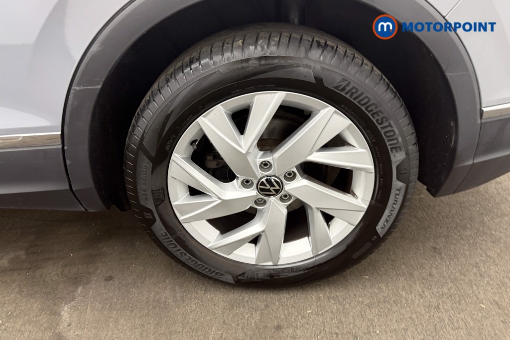 Volkswagen Tiguan Life Manual Petrol SUV - Stock Number (1654380) - 23rd supplementary image