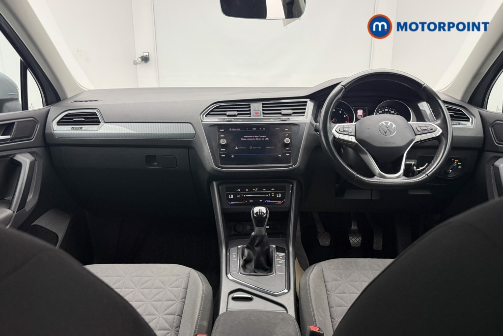 Volkswagen Tiguan Life Manual Petrol SUV - Stock Number (1654380) - 1st supplementary image
