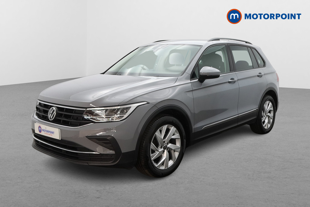 Volkswagen Tiguan Life Manual Petrol SUV - Stock Number (1654380) - Passenger side front corner
