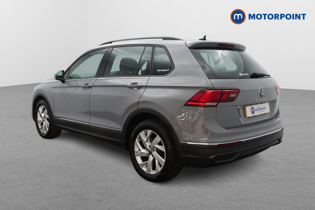 Volkswagen Tiguan Life Manual Petrol SUV - Stock Number (1654380) - Passenger side rear corner