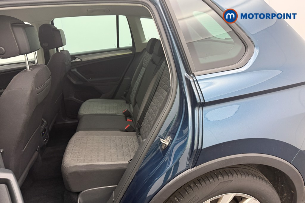 Volkswagen Tiguan Life Automatic Petrol SUV - Stock Number (1655217) - 5th supplementary image