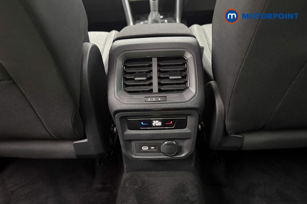 Volkswagen Tiguan Life Automatic Petrol SUV - Stock Number (1655217) - 6th supplementary image