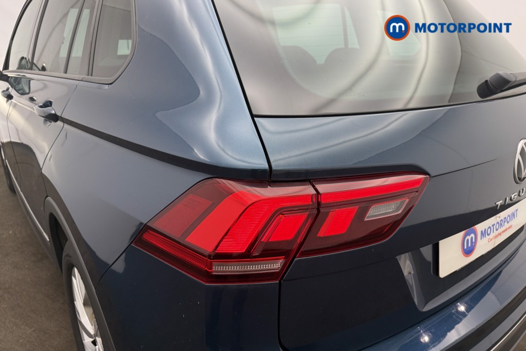 Volkswagen Tiguan Life Automatic Petrol SUV - Stock Number (1655217) - 8th supplementary image